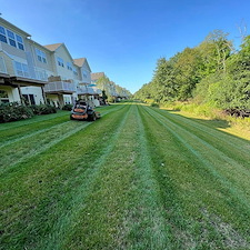 Lawn Mowing Schedules That Keep Hudson Valley Lawns Thick and Healthy